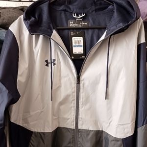 Under Armour Windbreaker